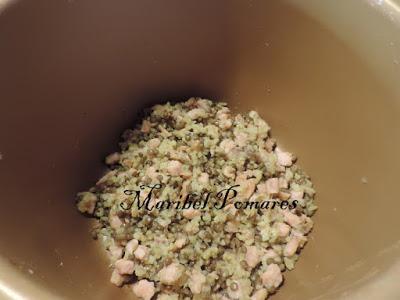 Arroz integral y lentejas con salmón ahumado.