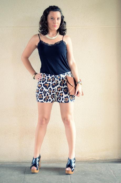 Mi vestido azul- Animal print shorts (3)