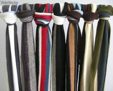 3 Maneras de llevar una bufanda de moda