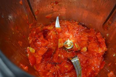 Hamburguesa Rellena de Pimientos Confitados Hamburguesa Rellena de Pimientos Confitados