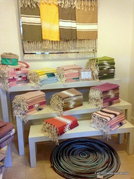 Las Chikas en Essaouira. Tagine de Cordero con Pasas y Aceitunas Verdes (Tagine de Souris d'Agneau)