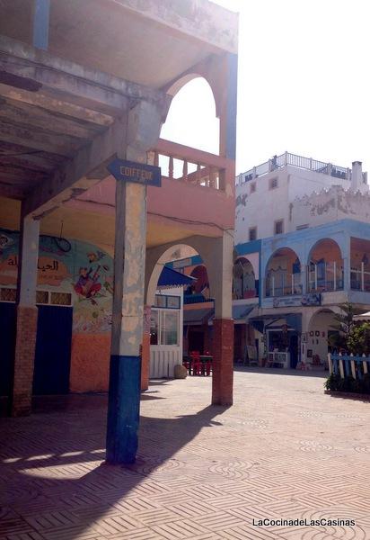 Las Chikas en Essaouira. Tagine de Cordero con Pasas y Aceitunas Verdes (Tagine de Souris d'Agneau)