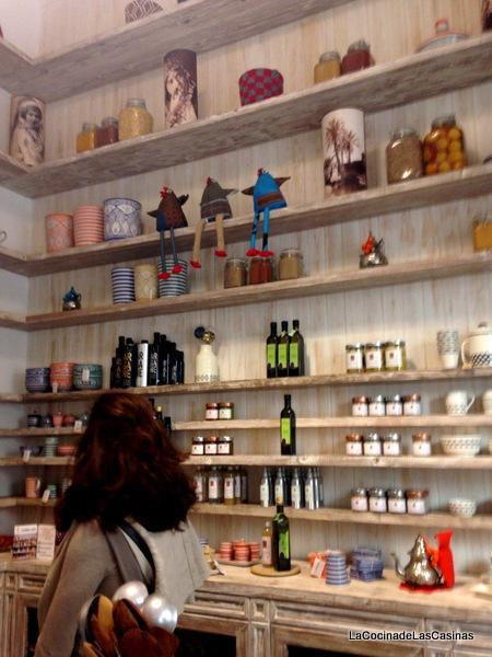 Las Chikas en Essaouira. Tagine de Cordero con Pasas y Aceitunas Verdes (Tagine de Souris d'Agneau)