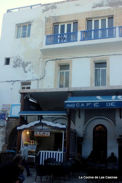 Las Chikas en Essaouira. Tagine de Cordero con Pasas y Aceitunas Verdes (Tagine de Souris d'Agneau)