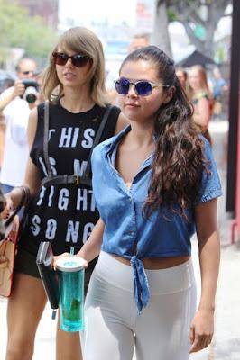 Selena Gomez y Taylor por West Hollywood, Melrose Place