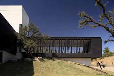 Casa Minimalista en Parque Nacional Chipinque