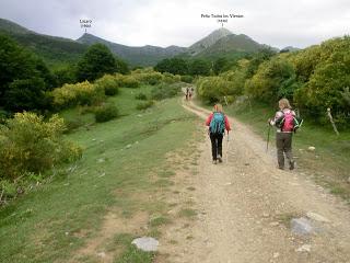 Pico Entrecolladas-Corral de los Diablos