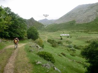 Pico Entrecolladas-Corral de los Diablos