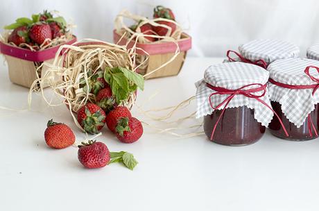 MERMELADA DE FRESA Y HIERBABUENA