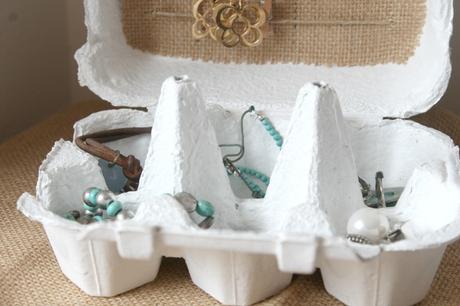 finde frugal: una huevera reconvertida en joyero