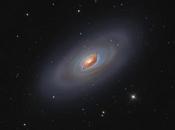 M64: galaxia Negro