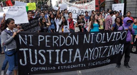 Ayotzinapa: Crónica de un crimen de estado