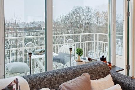 Dormir en altura. Como sacarle partido a 29 m2. Light Living Room