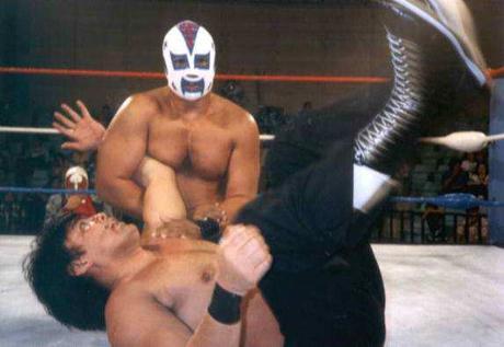 invader-1-super-black-ninja-cincodays-com