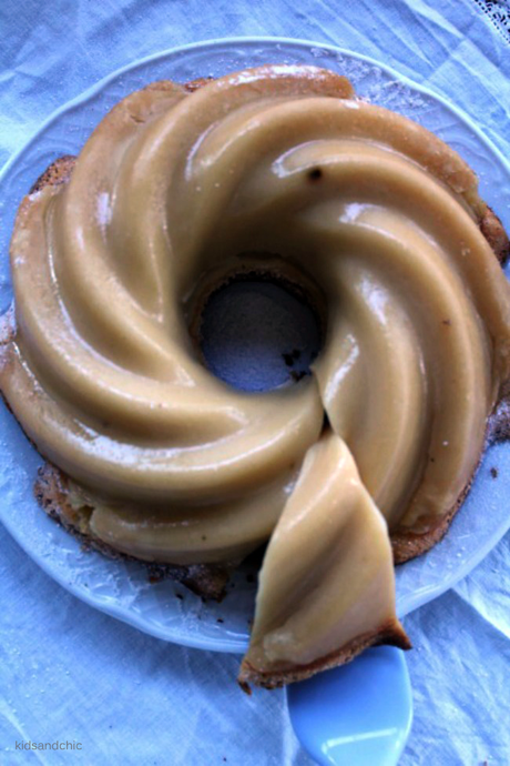 Bundt Cake Inteligente de Licor de Advocaat
