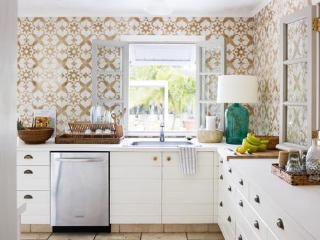 Cocina en Blanco y Dorado