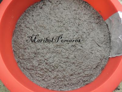 Tarta chocolate blanco y galletas oreo.