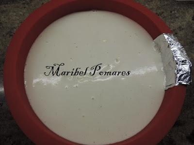 Tarta chocolate blanco y galletas oreo.