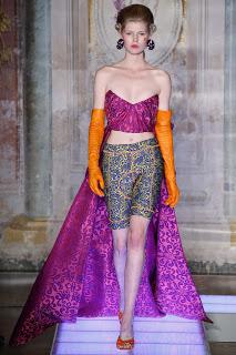 Moschino presenta su colección de hombre.