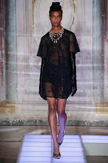 Moschino presenta su colección de hombre.