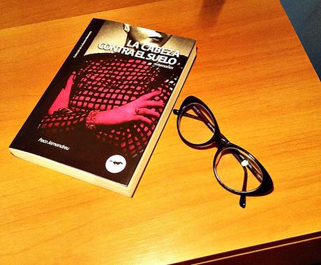 Paco Jamandreu en mi mesa de luz