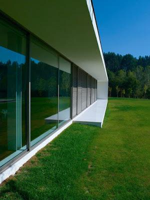 Casa Vanguardista en Taide