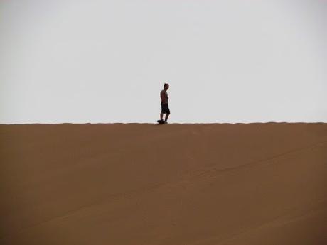 Sandboard en el Valle de la Muerte. Desierto de Atacama. Chile