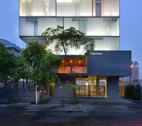 Oficina Zonic Vision en Tailandia, de Stu/D/O Architects