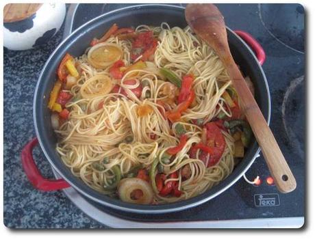 recetasbellas-espaguetis-con-hortalizas-12ene2015-07