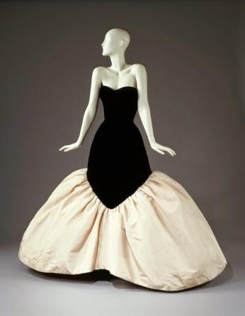 MASTERPIECE. EVENING GOWN BY CHARLES JAMES