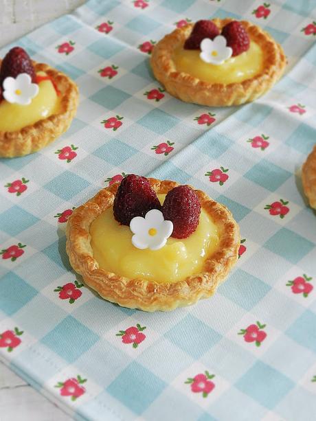 Tartaletas de lemon curd y frambuesas