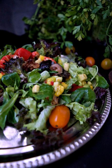 Ensalada templada de cangrejos de río y setas con salsa de mango y aguacate #ponunaensalada