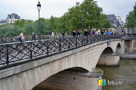 Puente de las Artes-París