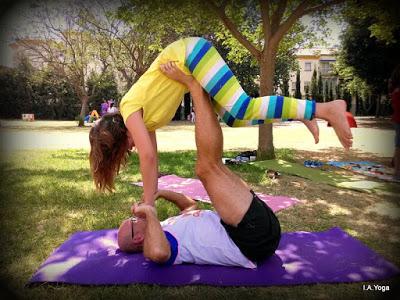 Clases de Yoga para niños y niñas también en verano. Organizan IAYoga y Centro de Innovación Pedagógica de Málaga.