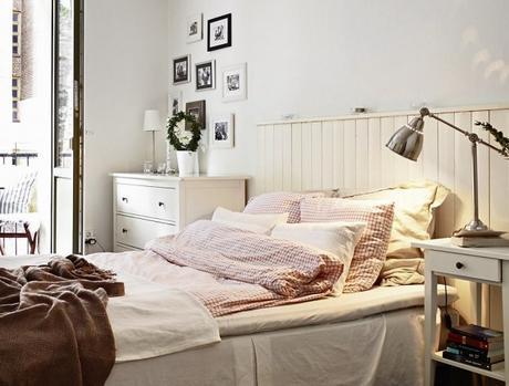 El miedo al vacío en decoración. Como conseguir estancias acogedoras White Bedroom Decor
