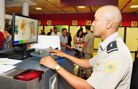 CUBA: LA ADUANA DETECTA 29 CASOS DE NARCOTRÁFICO EN LO QUE VA DE AÑO ADUANA-CUBA-drogas-s