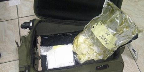 CUBA: LA ADUANA DETECTA 29 CASOS DE NARCOTRÁFICO EN LO QUE VA DE AÑO Droga-incautada-en-el-aeropuerto-maleta-2-660x330
