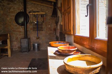 Casa Rural La Chimenea de Soria merendero