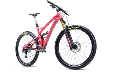 Yeti Cycles lanzara dos modelos de montaña específico para mujeres: Yeti Beti SB5c y Yeti Beti ASRc