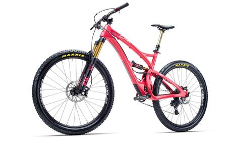 Yeti Cycles lanzara dos modelos de montaña específico para mujeres: Yeti Beti SB5c y Yeti Beti ASRc