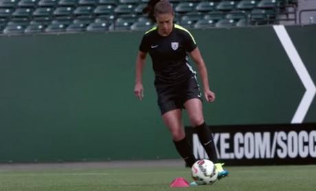 Nike hace un homenaje a las mujeres futbolistas en este anuncio