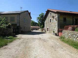Mediodía (o Ricacabiello)-Peña la Cruz-Peñas de Liegos