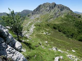 Mediodía (o Ricacabiello)-Peña la Cruz-Peñas de Liegos