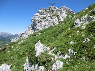 Mediodía (o Ricacabiello)-Peña la Cruz-Peñas de Liegos