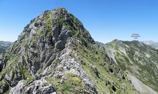 Mediodía (o Ricacabiello)-Peña la Cruz-Peñas de Liegos