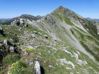 Mediodía (o Ricacabiello)-Peña la Cruz-Peñas de Liegos
