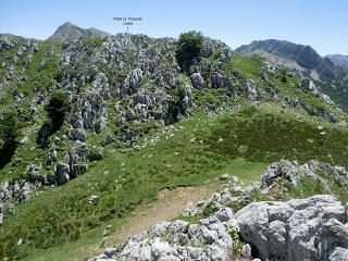 Mediodía (o Ricacabiello)-Peña la Cruz-Peñas de Liegos