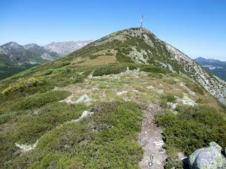 Mediodía (o Ricacabiello)-Peña la Cruz-Peñas de Liegos