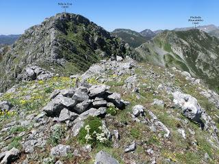Mediodía (o Ricacabiello)-Peña la Cruz-Peñas de Liegos