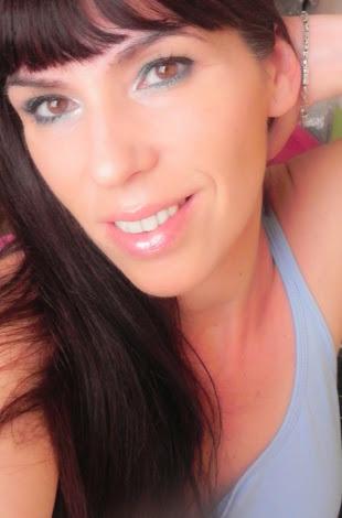 Look con Deborah: Turquesa y plata (look y manicura)